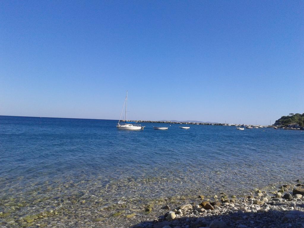 Rania Beach 아이레언 외부 사진